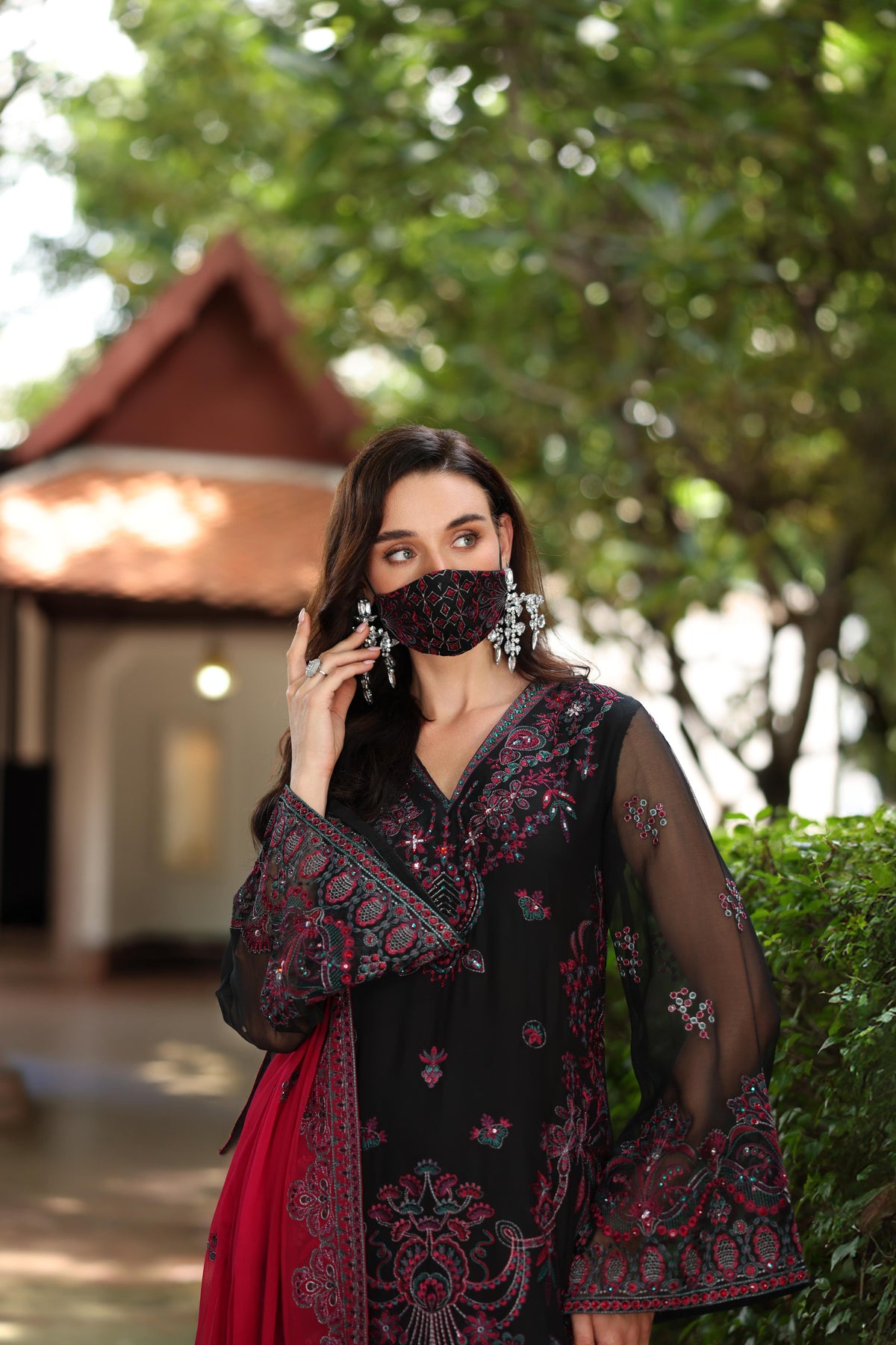 Noir Rouge – 3 Piece Embroidered Chiffon Dress
