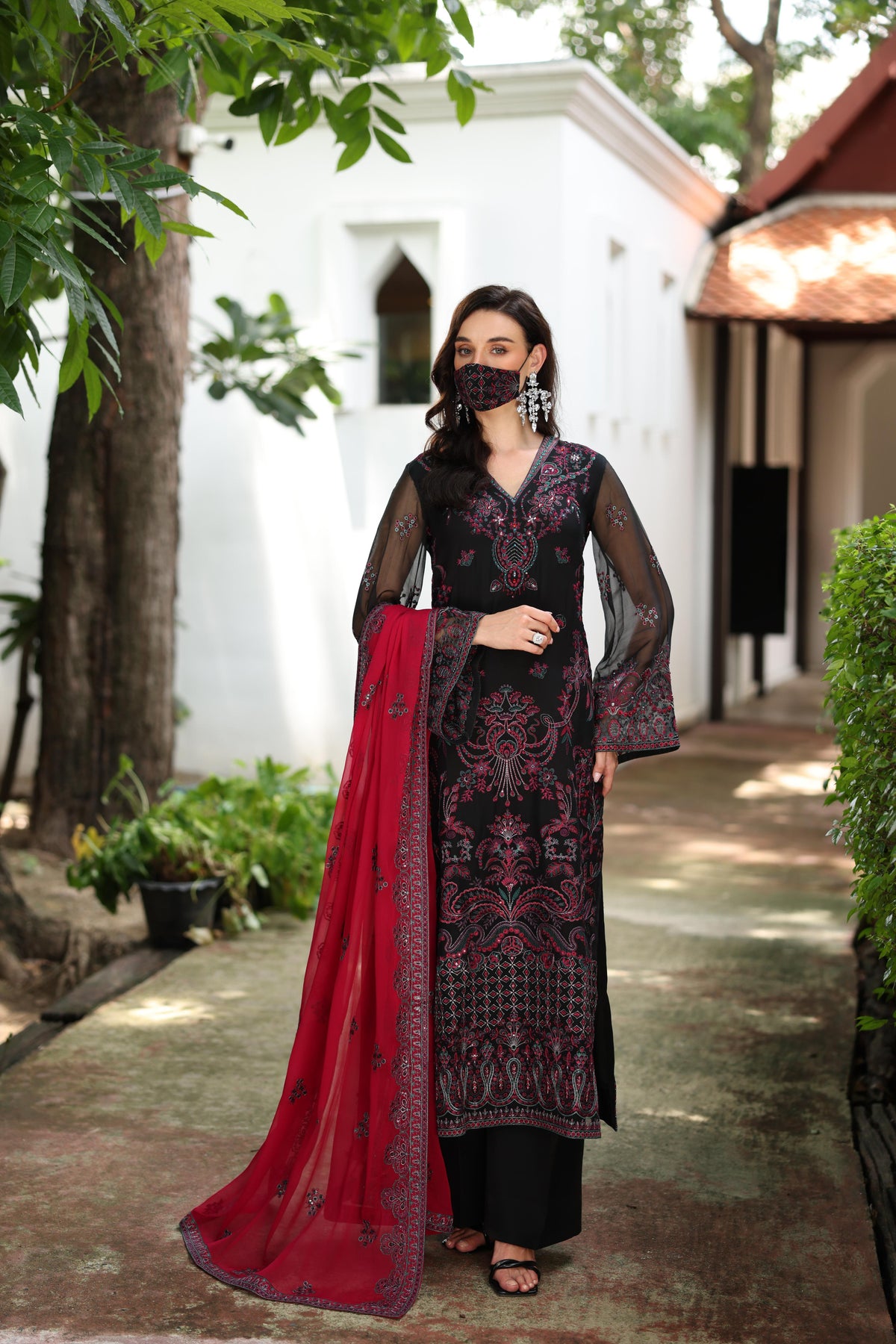 Noir Rouge – 3 Piece Embroidered Chiffon Dress
