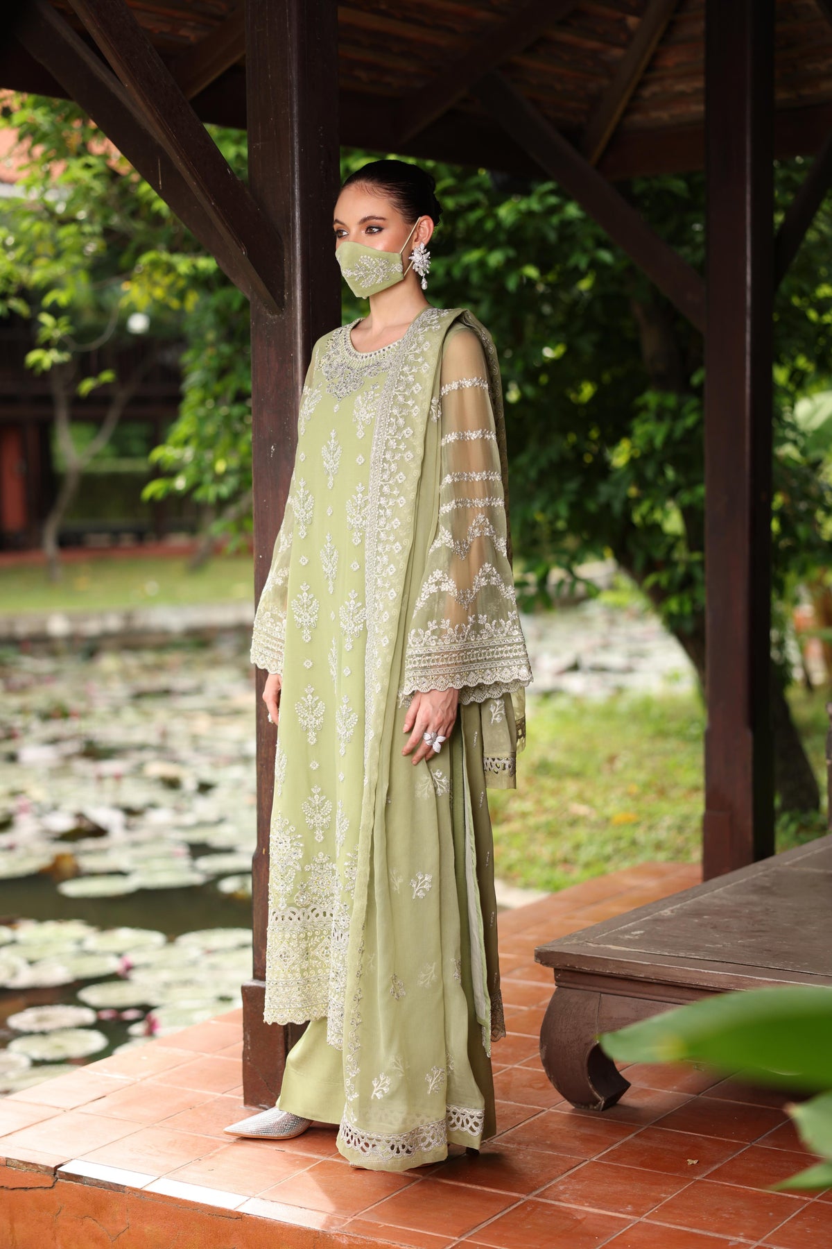Pistora – 3 Piece Embroidered Chiffon Dress