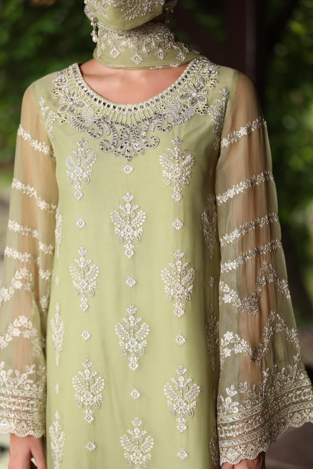 Pistora – 3 Piece Embroidered Chiffon Dress